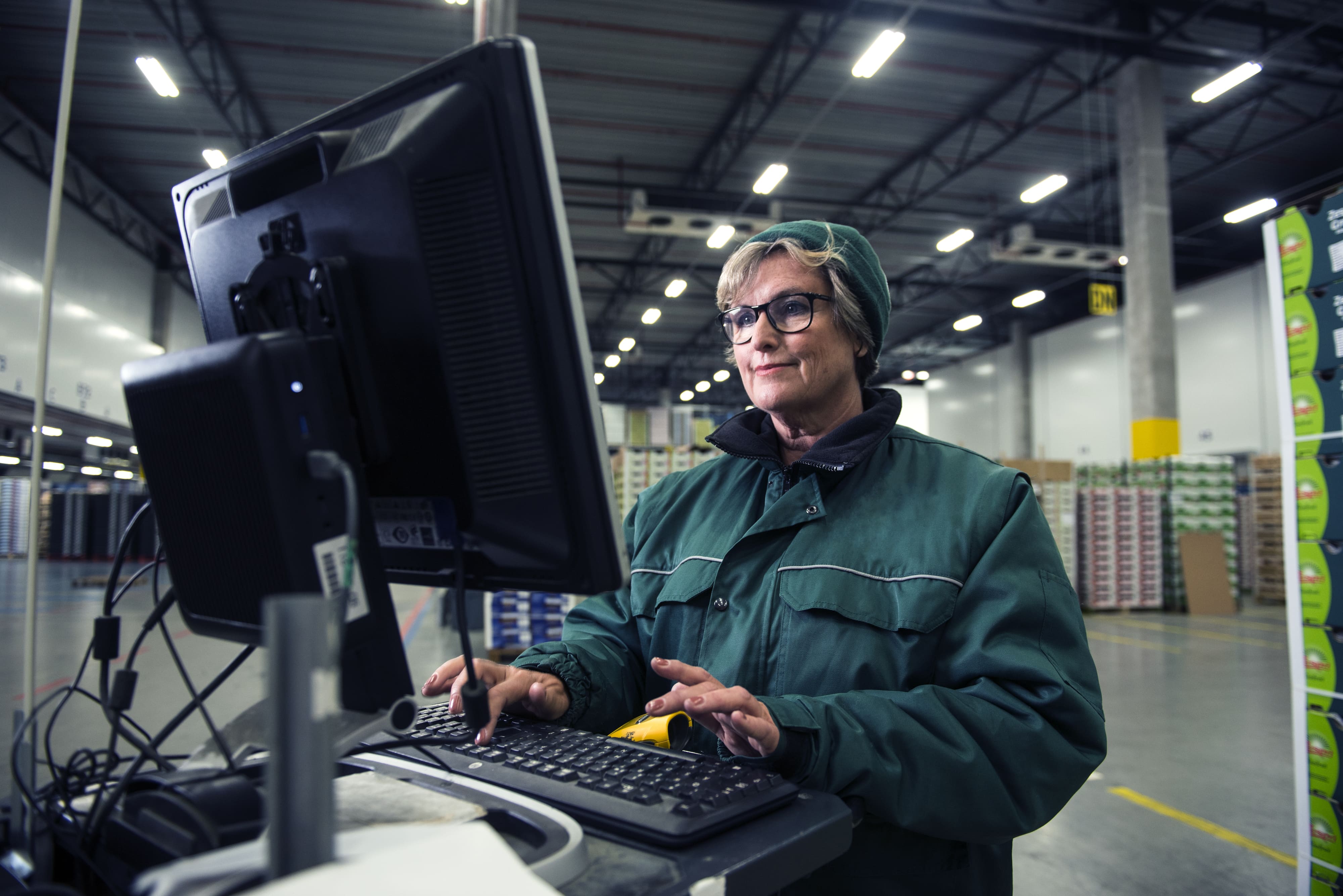productiemedewerker koelmagazijn computerwerk